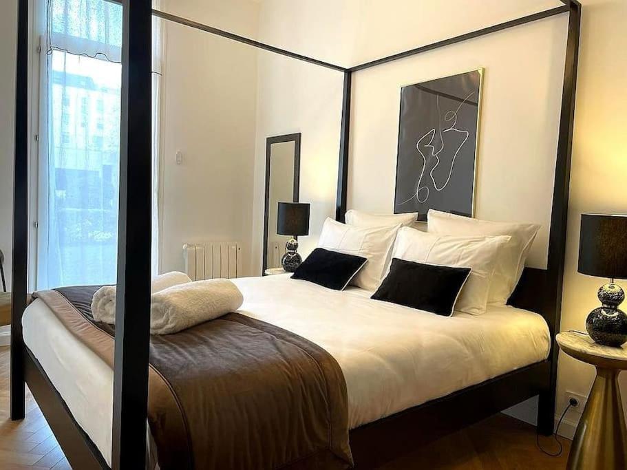 Appartement De Haut Standing Hypercentre 에페르네이 외부 사진